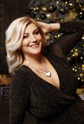 Larisa female from Ukraine