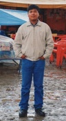  male из Боливия
