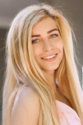 Liza female from Ukraine