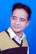 Khakendra male De India