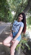 Lora female from Ukraine