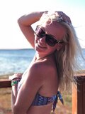 See profile of Lili