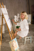 See profile of Elena
