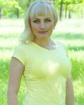 Olena female from Ukraine