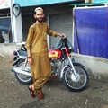  male de Pakistan