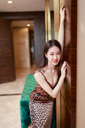 zhongyiwen female from China