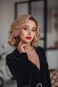 See profile of Elena