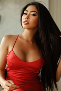 Roselyn female from Thailand