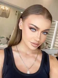 See profile of Anjelika