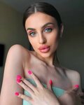 See profile of Vika