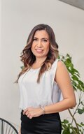 See profile of Elvira