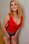 See profile of Viktoriia