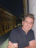  male из Канада