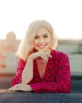 See profile of Natali