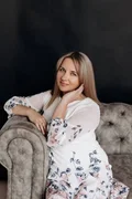 Tetiana female from Ukraine