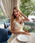 See profile of Yuliia 