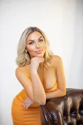 Julia female from Ukraine