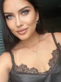 See profile of Valeria 