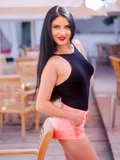 See profile of Valeria 