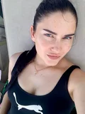 See profile of Valeria 