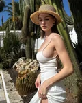 See profile of Veronika