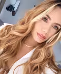 See profile of Eliana