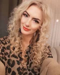 Vladyslava female De Ukraine