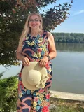 See profile of Valentina
