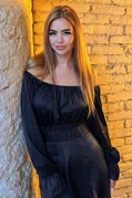 Julia female from Ukraine