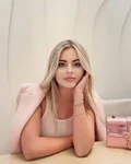 See profile of Evelina