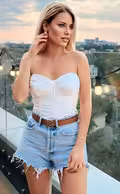 Aleksandra female from USA