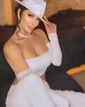 Olena female from Ukraine
