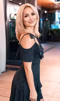 Olena female from Ukraine