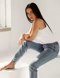 See profile of NATALY
