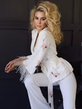 Olena female from Ukraine