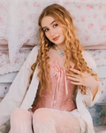 See profile of Alisa